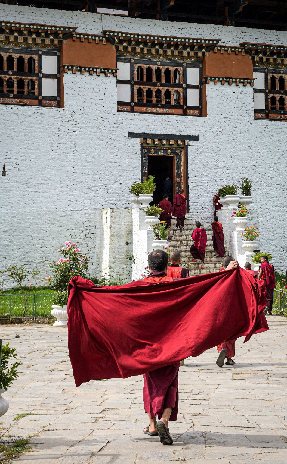COUNTRY OF GNH